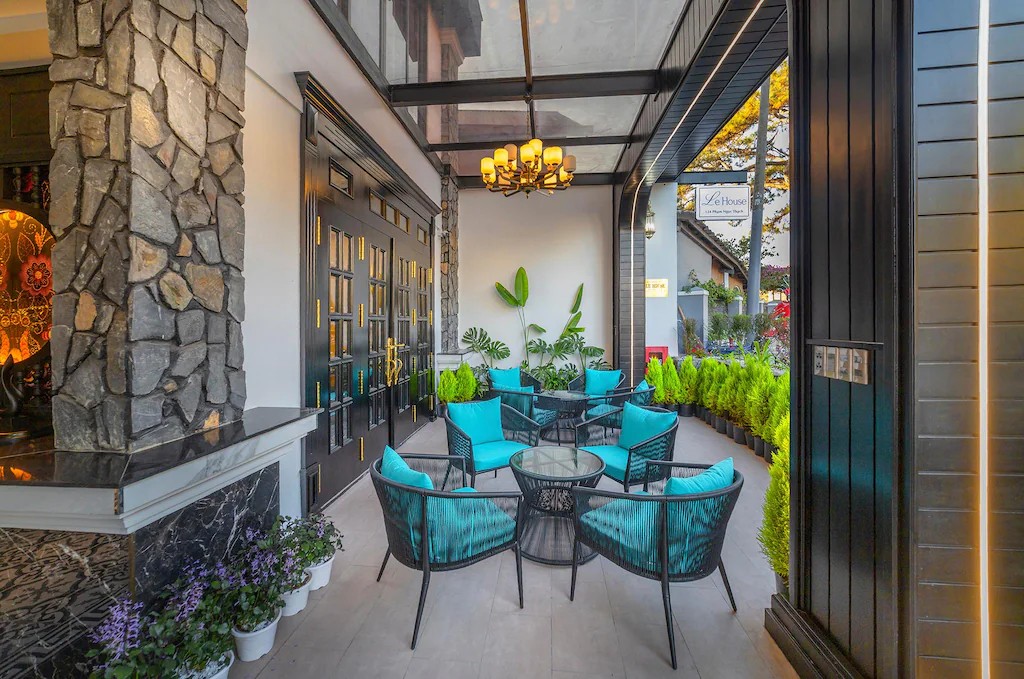 Le House Hotel Đà Lạt - Nơi không gian thì thầm 5 Nội dung hình ảnh chất lượng cao giúp tăng sức hút và nâng cao tỷ lệ chuyển đổi đặt phòng
