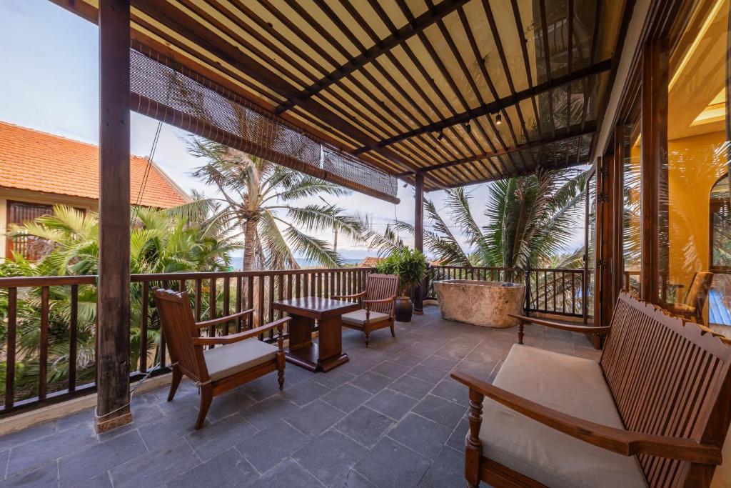Sun Village Resort Phú Yên - Thiên Đường Nghỉ Dưỡng 5 Nội dung hình ảnh và video chất lượng cao giúp Sun Village Resort tăng sức hút trên mạng xã hội và các nền tảng đặt phòng trực tuyến
